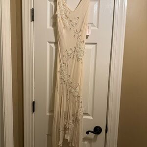 Elegant Cream Floral Embellished Dress